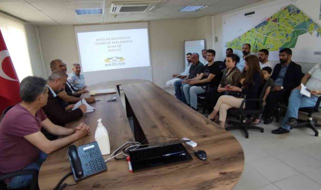 Bağlar Belediyesinden canlı yayında temizlik ürünleri ihalesi