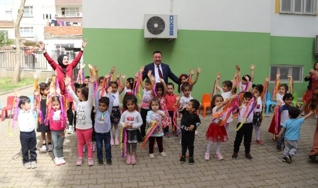 Bağlar Belediyesinden çocuklara eğitim seti