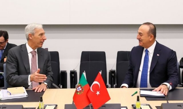 Bakan Çavuşoğlu, Portekizli mevkidaşı Cravinho ile görüştü
