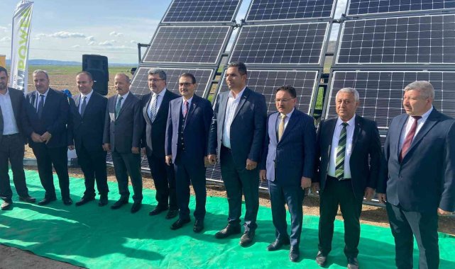 Bakan Dönmez yeni tasarlanan güneş enerji sistemini inceledi