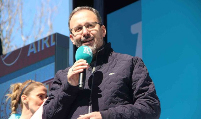 Bakan Kasapoğlu: "Türkiye, spor ülkesi olma yolunda emin adımlarla ilerliyor"