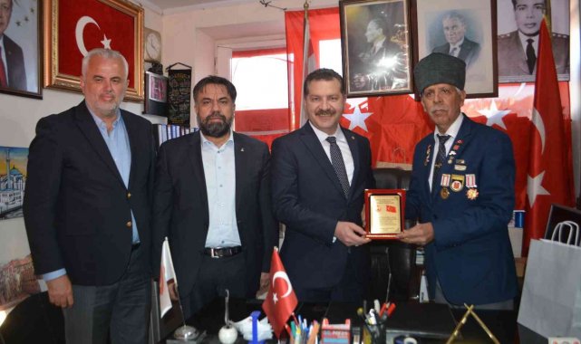 Balıkesir Büyükşehir Belediye Başkanı Yılmaz, şehit yakınları ve gazileri unutmadı