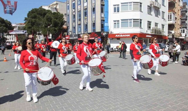 Balıkesir&#039;de öğretmen, öğrenci ve veliler bando takımı kurdu
