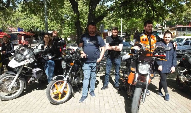 Balıkesirli motorcular Burhaniye'de