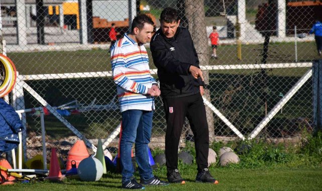 Balıkesirspor'da Giray Bulak'la yollar ayrıldı