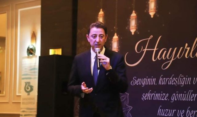 Bandırma Belediye Başkanı Tolga Tosun, Belediye personellerine iftar yemeği verdi