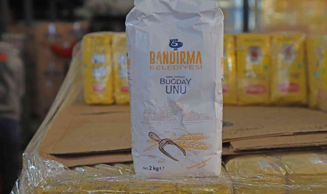 Bandırma Belediyesi'nden 3 bin aileye bakliyat yardımı yapıldı