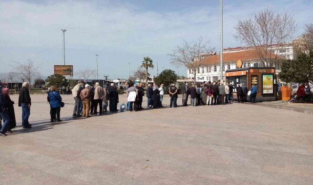 Bandırmalılar Fırıntaşa akın etti