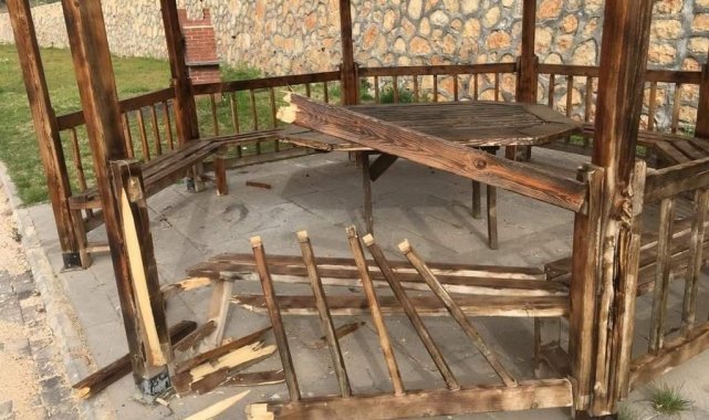 Banklara zarar verildi