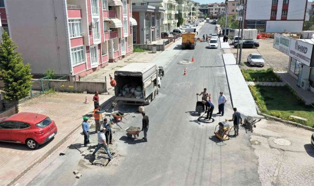 Başiskele'de 4 cadde boydan boya asfaltlandı