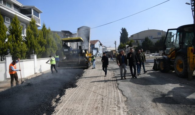 Başiskele'de asfalt çalışmaları sürüyor