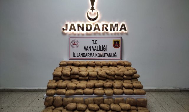 Başkale'de 200 kilo esrar ele geçirildi