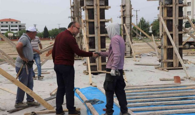 Başkan Akın bayram öncesi çalışmaların son durumunu inceledi