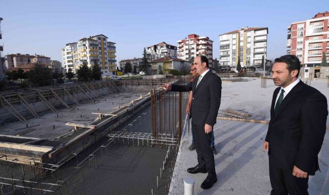 Başkan Altay Ereğli Yarı Olimpik Yüzme Havuzu inşaatını inceledi