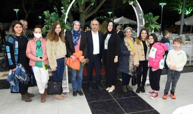 Başkan Aydın&#039;dan belediye çalışanlarına iftar