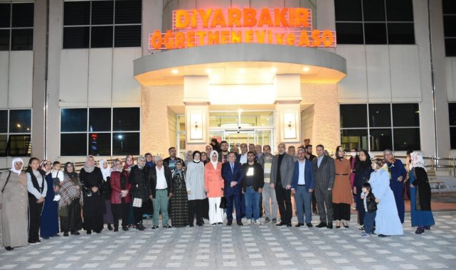 Başkan Beyoğlu evlat nöbetindeki ailelerle iftarda bir araya geldi