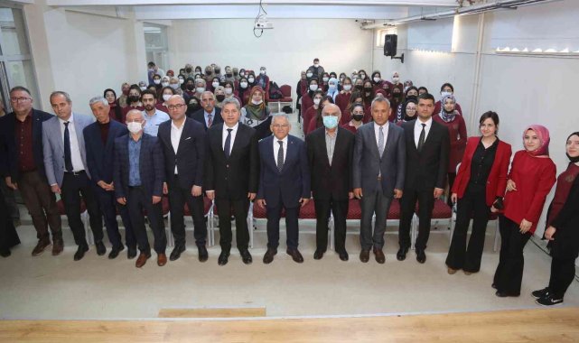 Başkan Büyükkılıç Kariyer Günleri'ne Bünyan'da devam etti