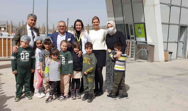 Başkan Büyükkılıç okul ziyaretlerini sürdürüyor