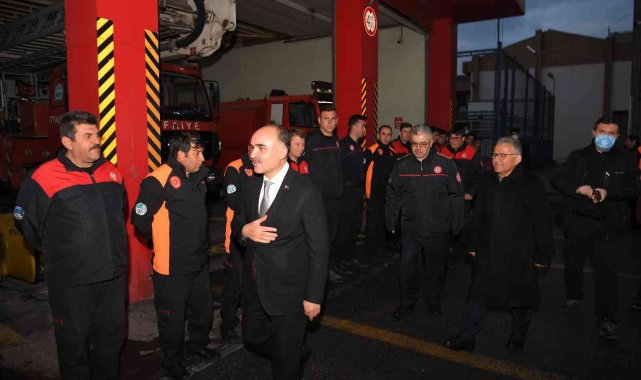 Başkan Büyükkılıç ve Vali Günaydın itfaiyecilerle buluştu