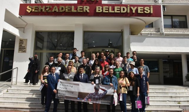 Başkan Çelik Erasmus öğrencilerine kırsal hizmetlerini anlattı