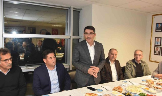 Başkan Çelik hemşehri dernekleriyle sahur sofrasında buluştu