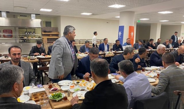 Başkan Dağtekin sahurda gazetecilerle bir araya geldi