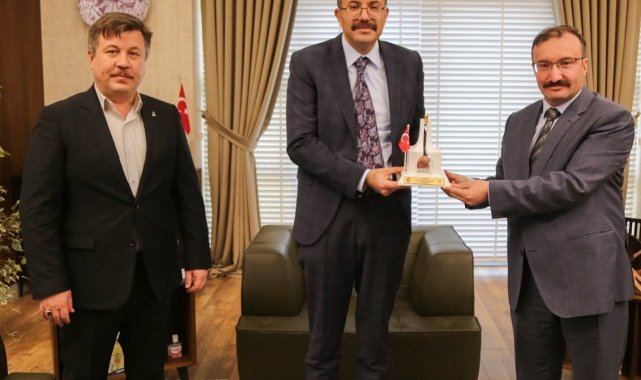 Başkan Doğan, Vali Çelik&#039;i 100. yıl dönümü etkinlikleri hakkında bilgilendirdi