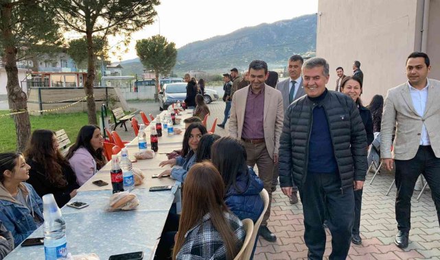 Başkan Erol, ADÜ Meslek Yüksekokulu öğrencileriyle iftarda buluştu