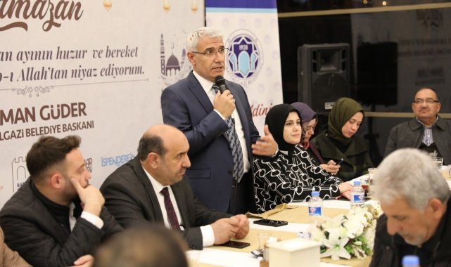 Başkan Güder, AK Parti ilçe teşkilatıyla iftarda buluştu