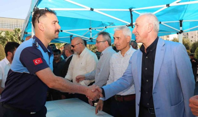 Başkan Gültak, personeli ile bayramlaştı