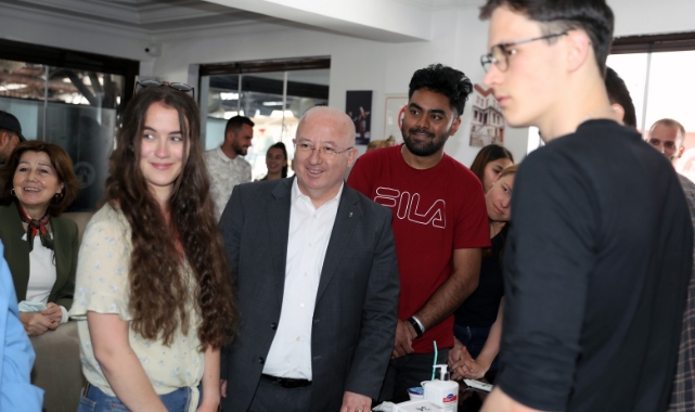 Başkan Gümüş: “Engelli Bireylerin Sosyal Yaşam İçinde Yer Almaları İçin Çalışıyoruz”