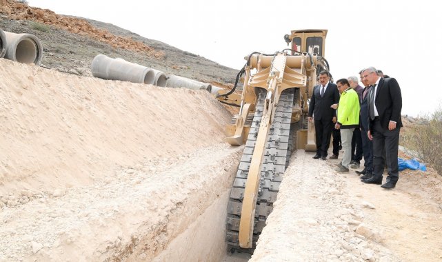 Başkan Gürkan, kanalizasyon batı kolektörü çalışmalarını inceledi