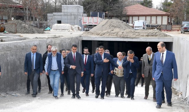 Başkan Gürkan, millet kütüphanesi otoparkında incelemelerde bulundu