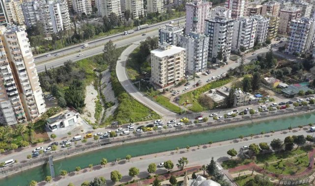 Başkan Karalar'dan "Adana trafiğini rahatlatacak tüm girişleri açalım" çağrısı
