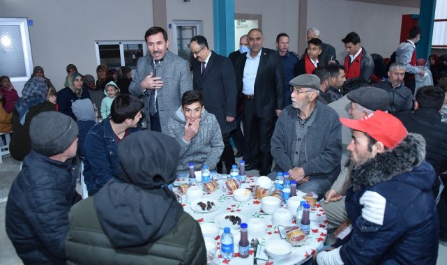 Başkan Kılca, iftarda vatandaşlarla bir araya geldi