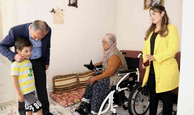 Başkan Kılınç'tan bedensel engelli kadına bayram hediyesi