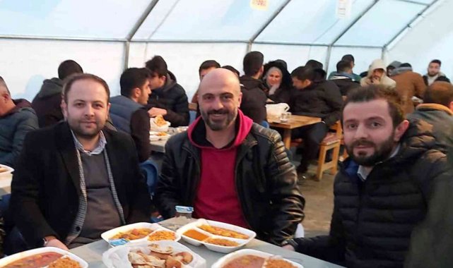 Başkan Koç, orucunu iftar çadırında açtı