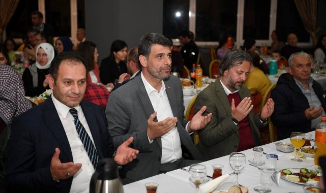 Başkan Kocaman sağlıkçılarla iftarda buluştu