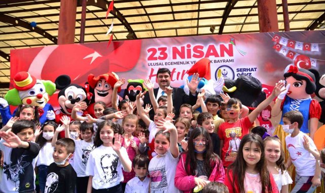 Başkan Oğuz'dan çocuklara 23 Nisan sürprizi