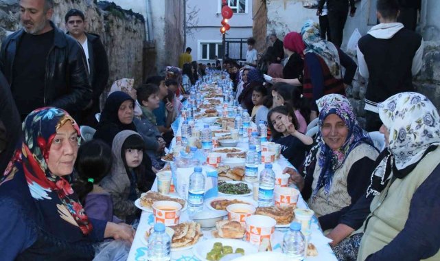 Başkan Özdoğan: "Mahallemizin gönül sofrasına misafir olduk"