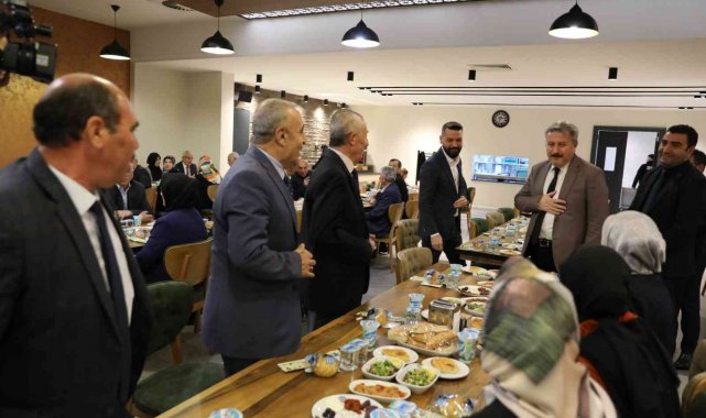 Başkan Palancıoğlu ve Kaymakam Bülent Karacan muhtarlarla bir araya geldi