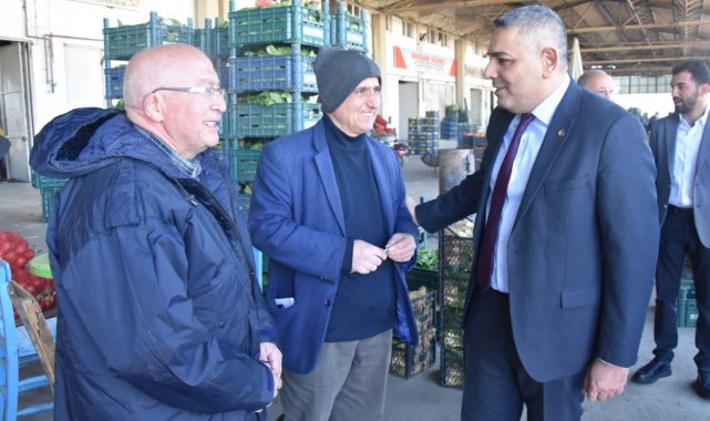 Başkan Sadıkoğlu hal esnafına destek çıktı