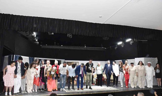 Başkan Topaloğlu:&quot;Sanata desteğimiz devam edecek&quot;