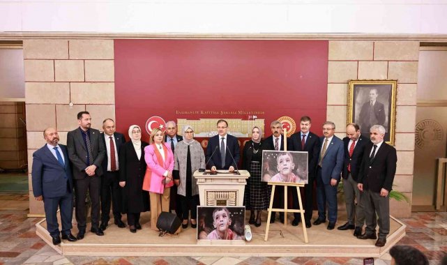 Batıya puzzle fotoğrafla kayıp çocuk mesajı