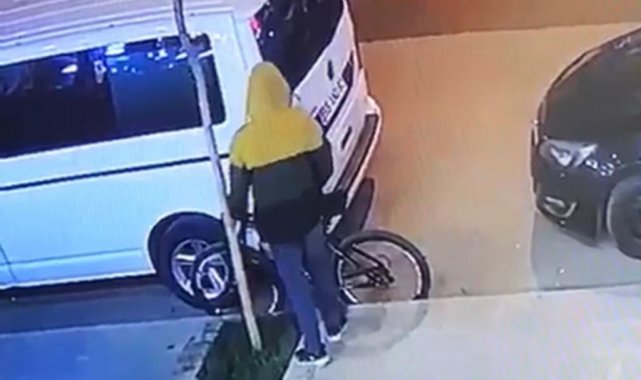 Batman&#039;da kaldırımda çalınan bisiklet güvenlik kamerasına takıldı