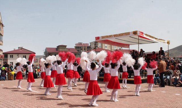 Bayburt'ta 23 Nisan coşkusu