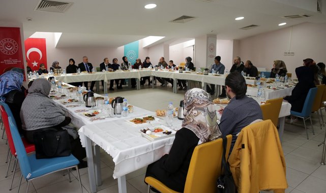 Bayburt'ta Otizm Farkındalık Günü kutlandı