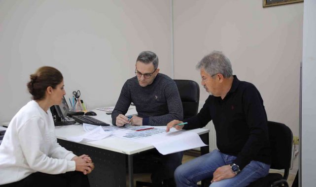 Bayraklı'nın Kentsel Dönüşüm Danışmanlık Ofisi yüzleri güldürdü