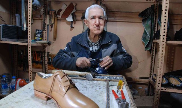 Bayram pabuçları dama atıldı