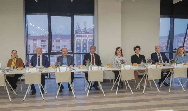 Belediye personeli ile iftar